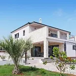فيلة Basilica *