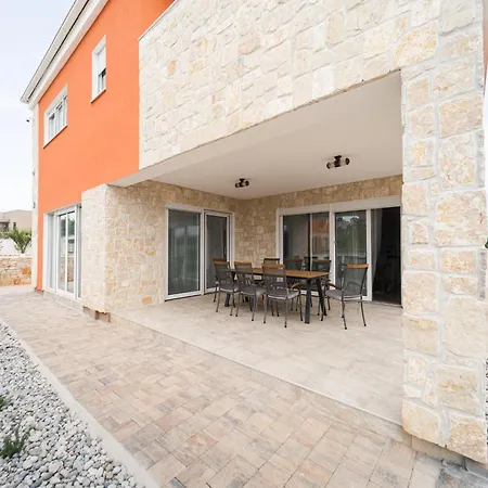 Basilica קרניצה