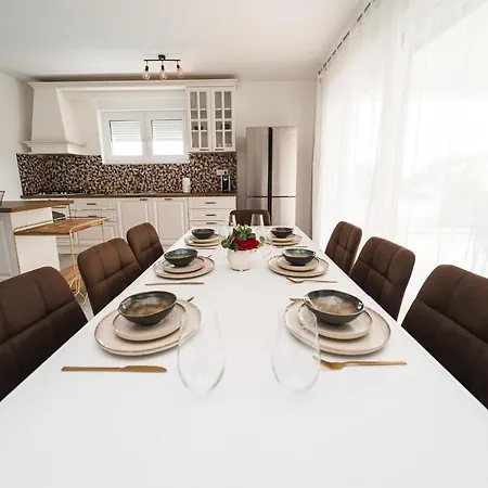 וילה Basilica קרניצה